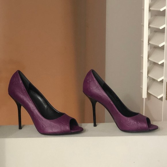Gucci Women's Purple Peep Toe Heels Size 6.5 - Picture 1 of 7